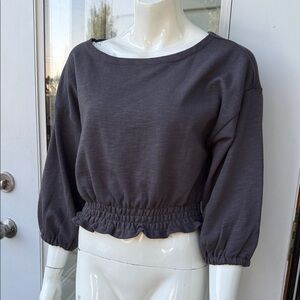 Amuse society Charcoal Gray Women's crop sweat Top Med